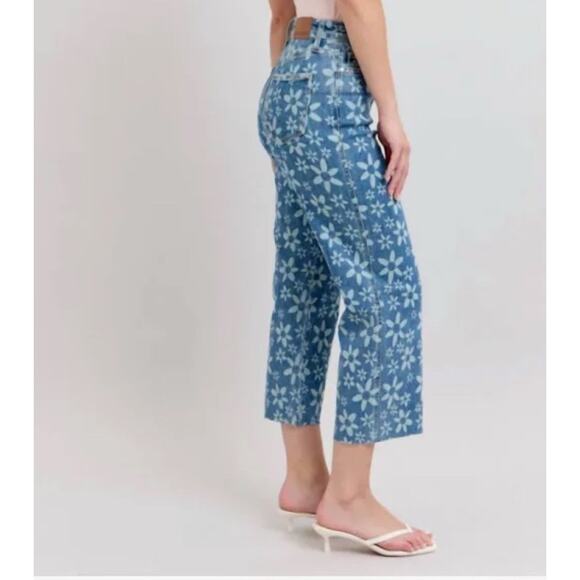 Judy Blue Floral Print Crop Wide Leg Jeans 15 32 Retro Hippie Flower SOLD OUT - Picture 2 of 9